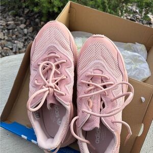 Adidas Ozweego Sneakers